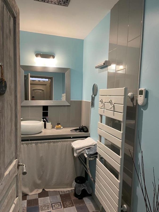 Hotel Le Cedre Bleu Liévin Esterno foto